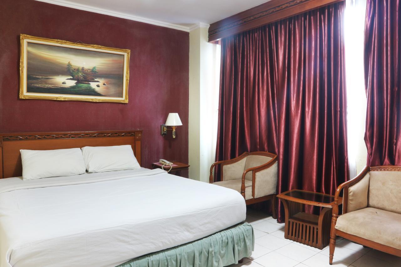 Hotel Farel Джакарта Екстериор снимка